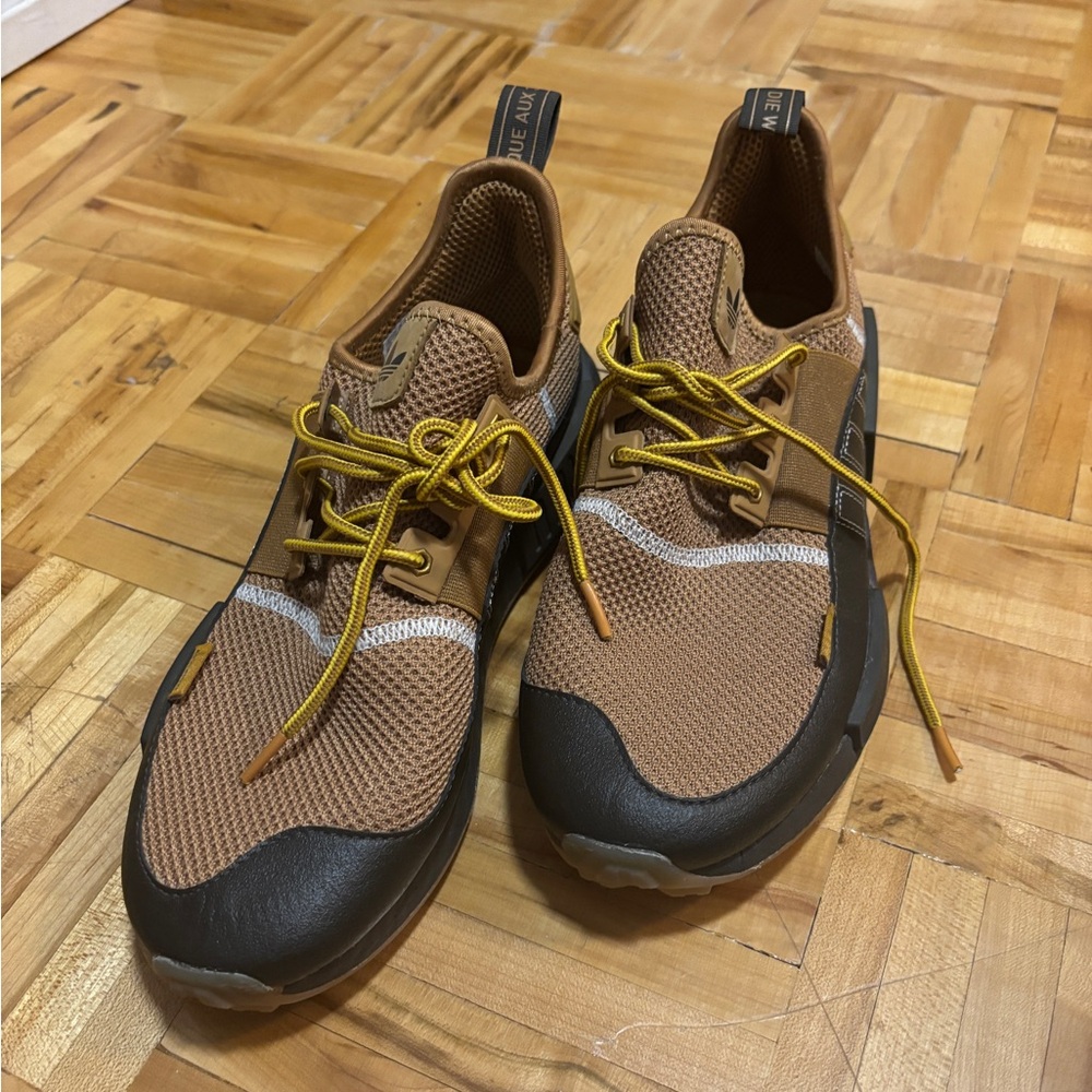 Adidas Die Weltmarke Mit Den 3 Streifen Running/Hiking Shoes